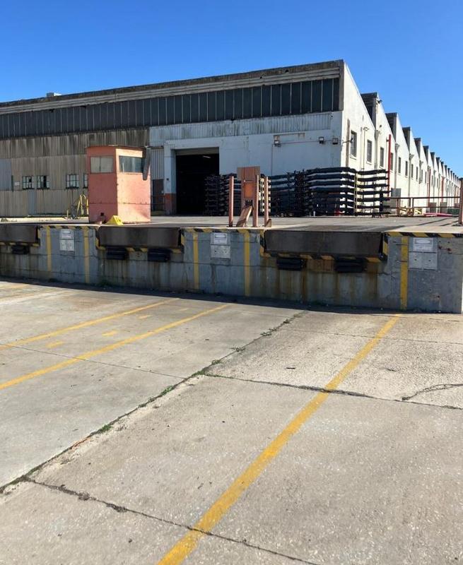 To Let commercial Property for Rent in Sidwell Eastern Cape